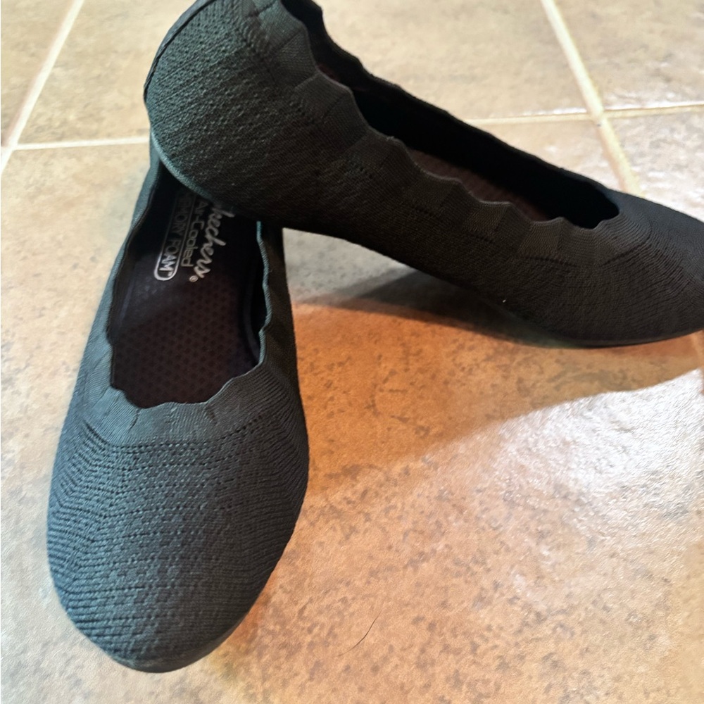 Black Women's Slip-On Shoes